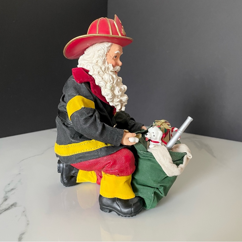 Firefighter Santa with Puppy Dalmatian - Possible Dreams Clothtique by Dept. 56 - Picture 5 of 10
